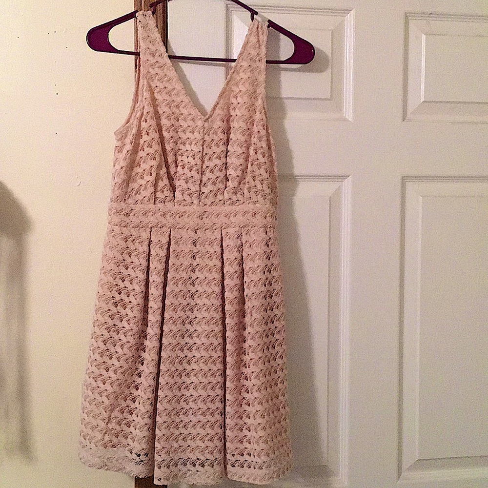 Tan/Cream Lace Dress